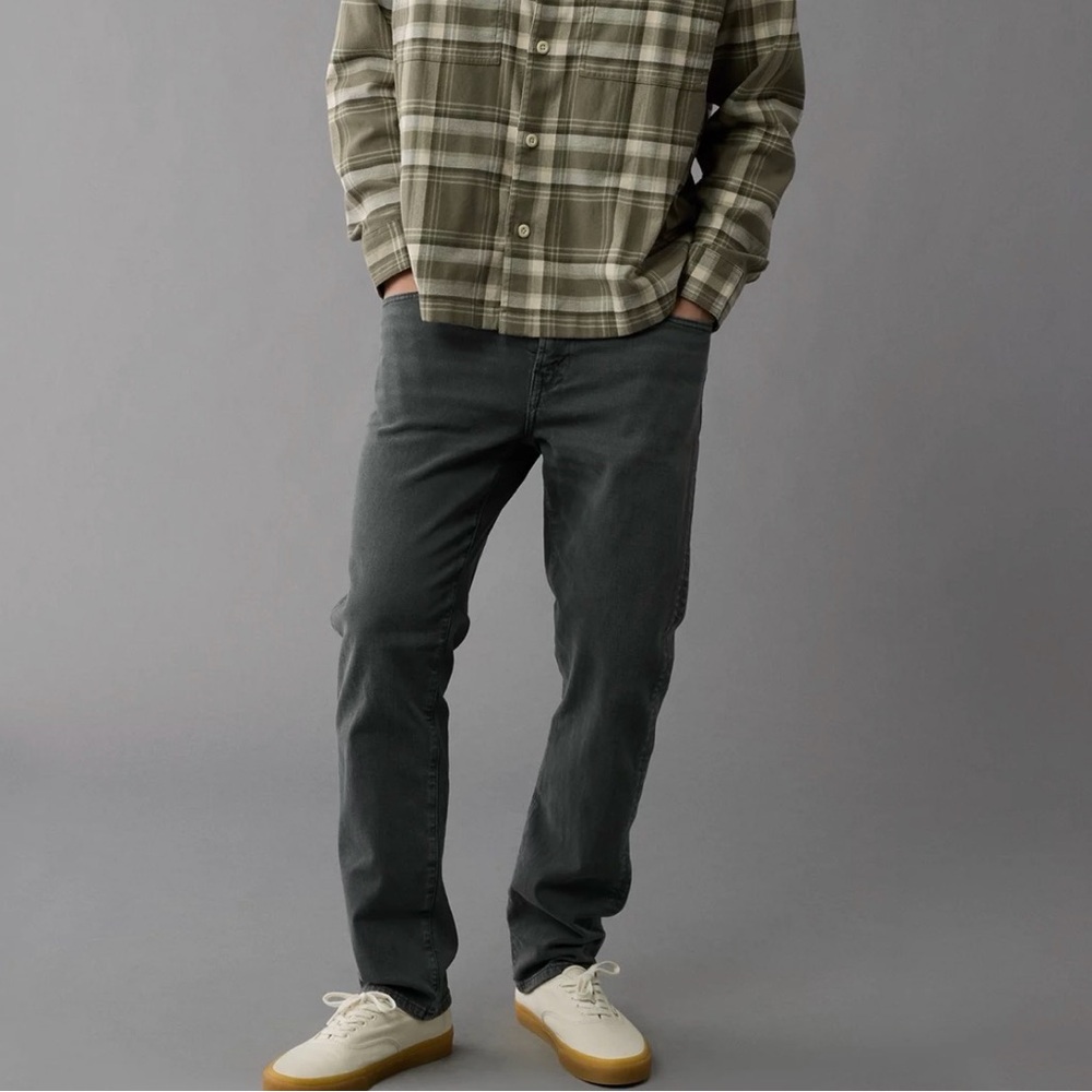 AE EasyFlex Athletic Straight Jean